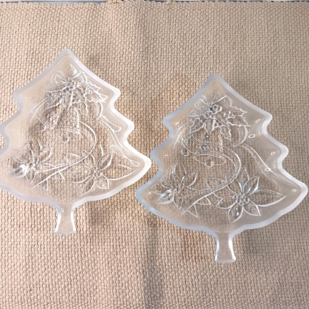 2 Pressed Glass Christmas Tree Candy Dishes EUC - Picture 2 of 6